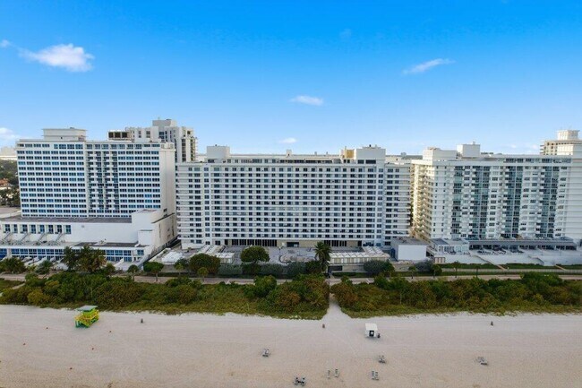 Photo - 5555 Collins Ave Unit 16p