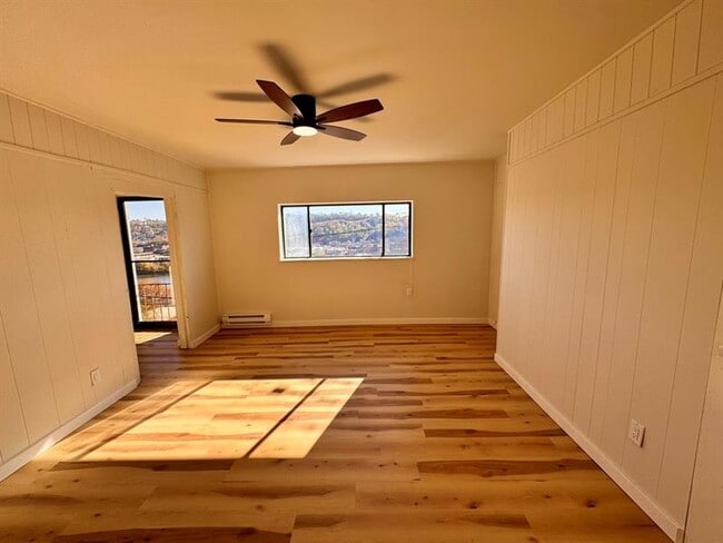 Photo - 1332 Goettmann St