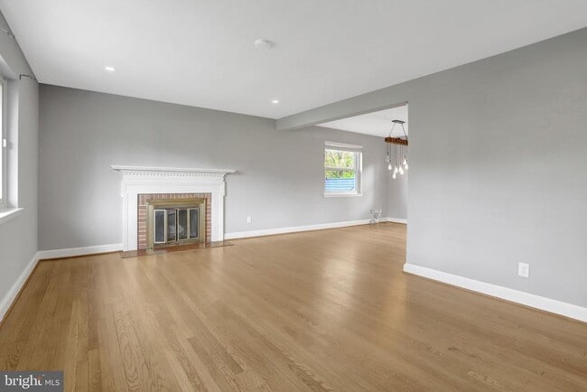 Building Photo - 3713 Lockwood Ln