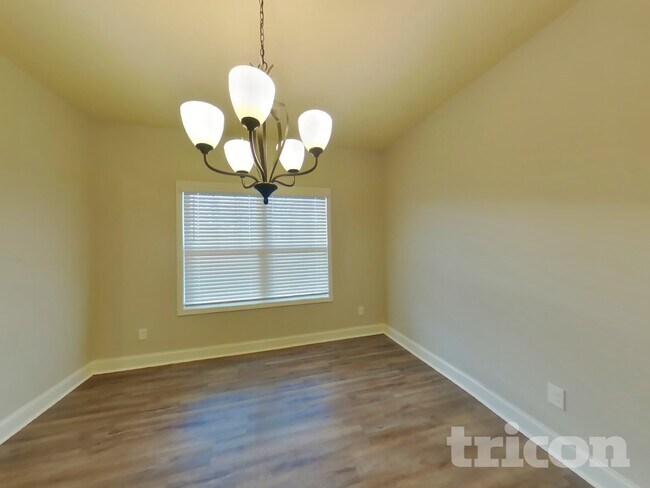 Photo - 118 Massey Ln