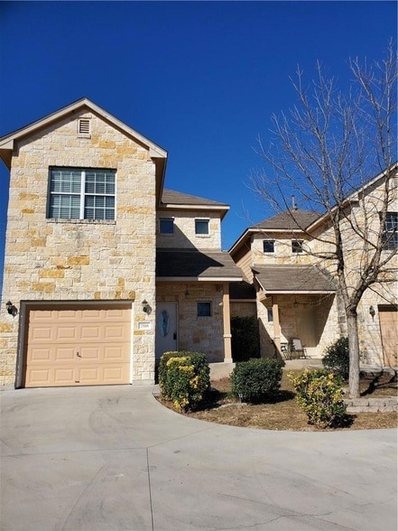 Building Photo - 7516 Lazy Creek Dr Unit A Rental