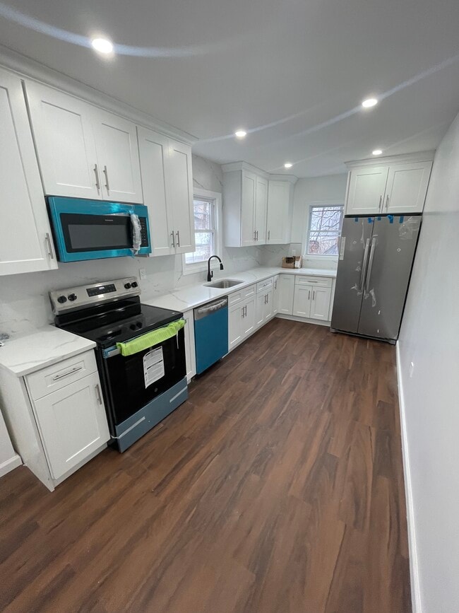 Photo - 452 S 1st Ave