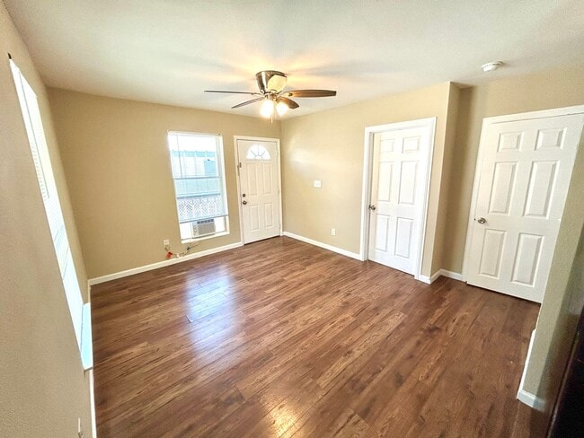 Photo - *COMING SOON* 2 Bedroom / 1 Bath Duplex Near Lackland AFB!