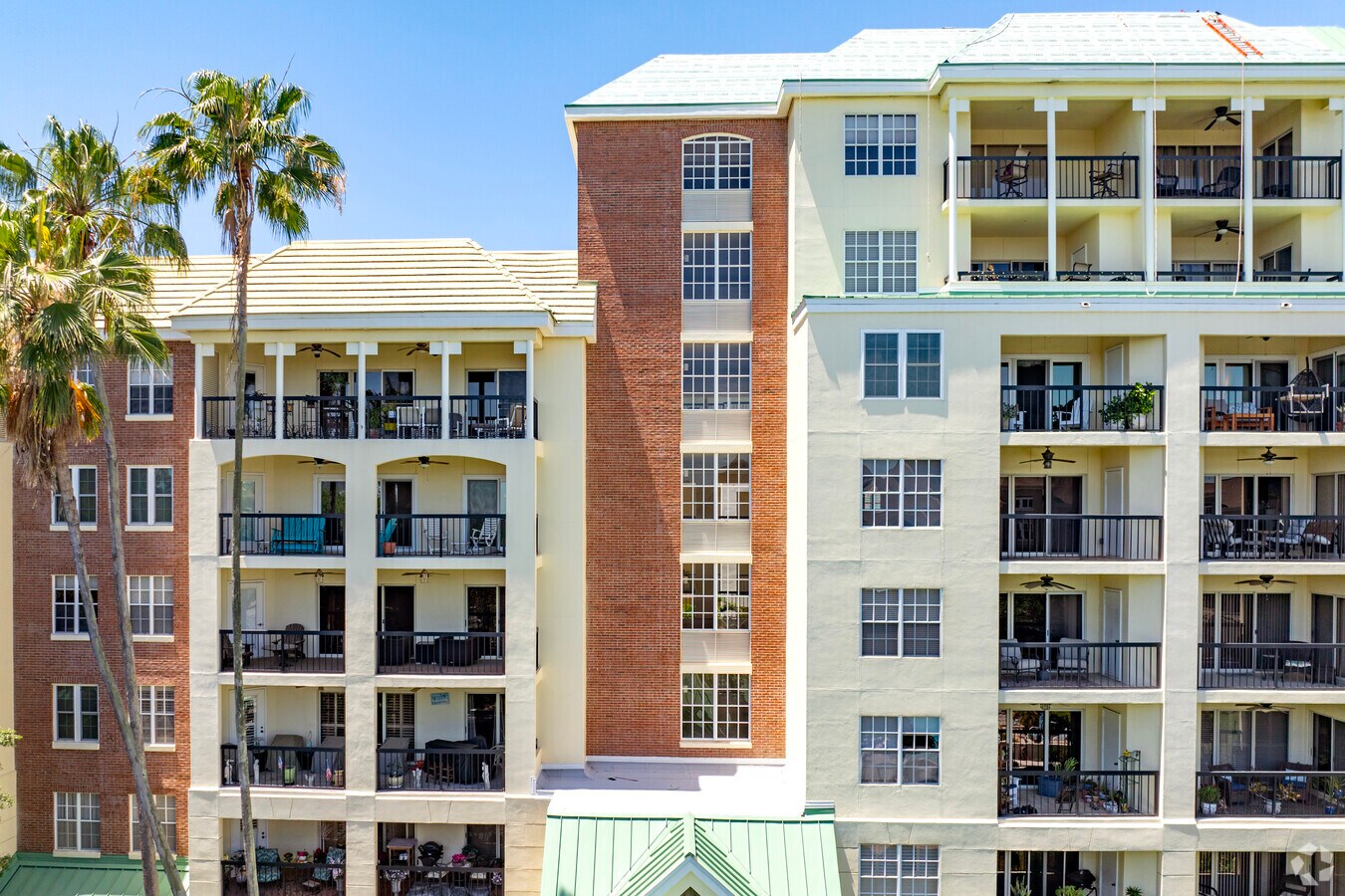 Photo - Harbour Court Condo Association