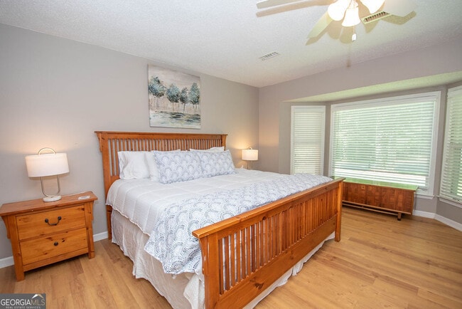 103 Burnham Rise