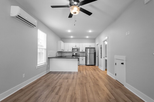 Kitchen - 809 Maple St