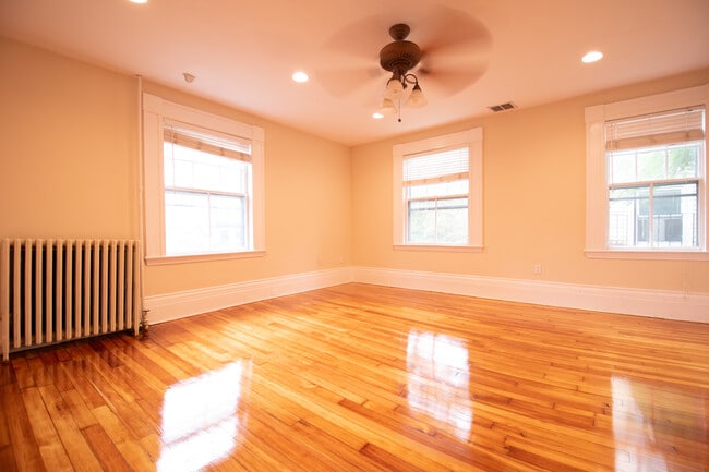 20 Ellery St Unit 2