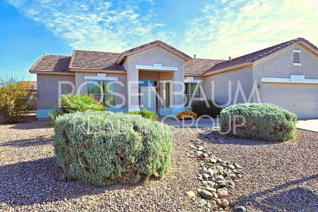 Building Photo - Stunning 2-beds, 2-baths home located in t...