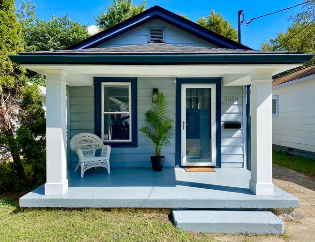 Photo - 2059 May Ave