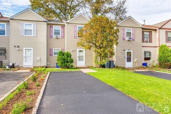 Building Photo - 114 Redbud Rd Rental