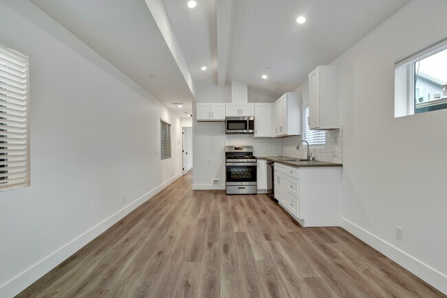 Photo - 2674 Elden Ave.