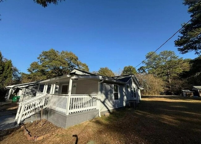 Photo - 221 Sheppard Pl