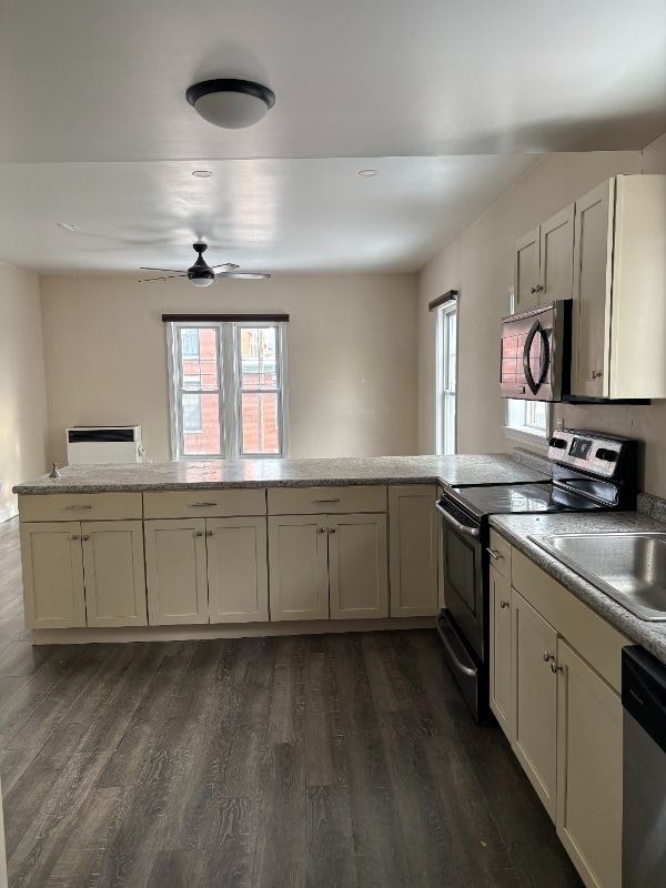 Photo - 253 Lisbon St Unidad 2A