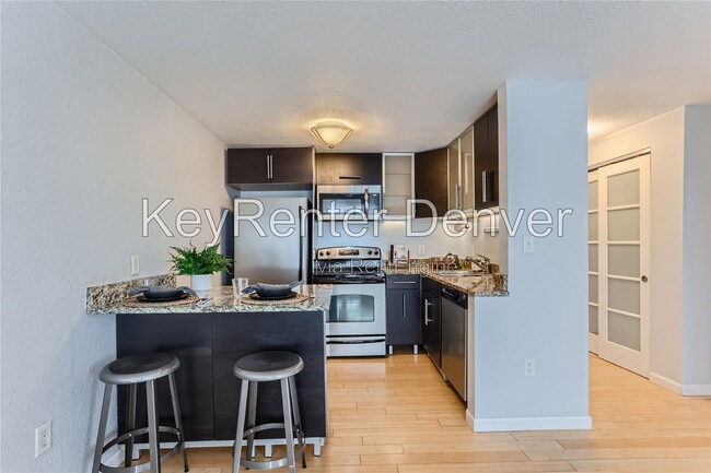 Photo - 1032 N Clarkson St Unit Apt 307