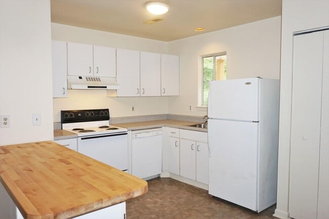 Photo - Khare Duplex Unit B