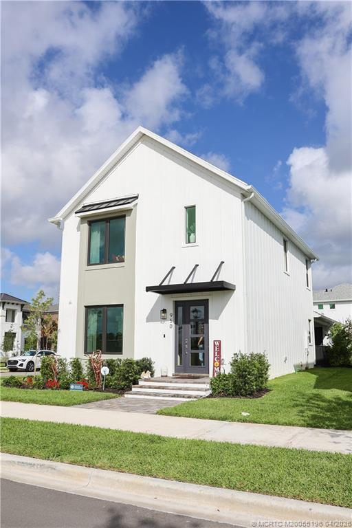 Building Photo - 950 SW Pr Ave