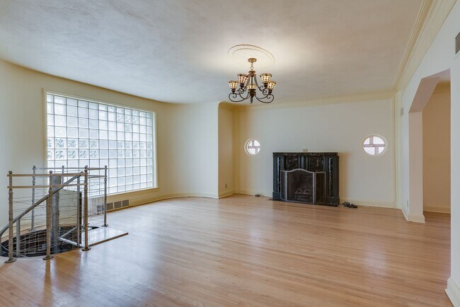 Photo - 7943 Delmar Blvd Unidad 7943 Delmar 1F