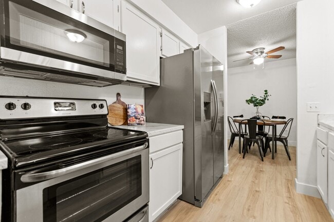 Photo - Cozy Modern 2-Bedroom Condo with Private B...