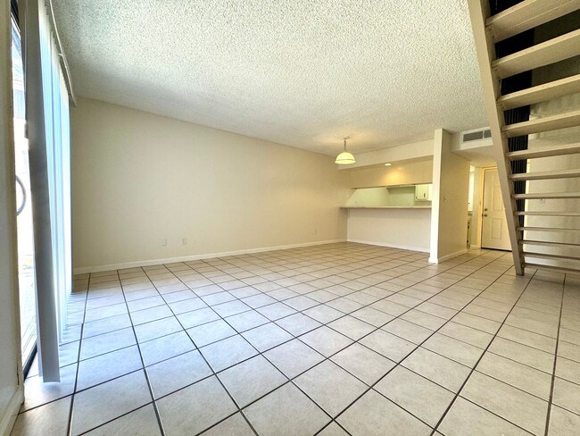 Photo - 4400 Tierra Verde St Unit B