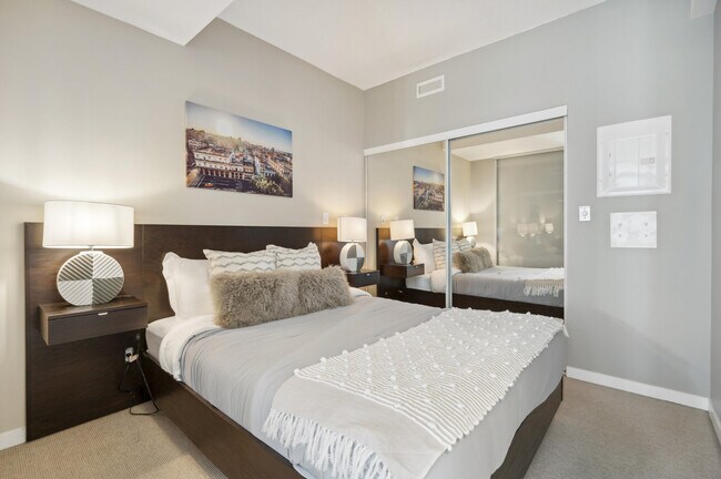 Photo - 55 Bremner Blvd Unit FL10-ID1031086P