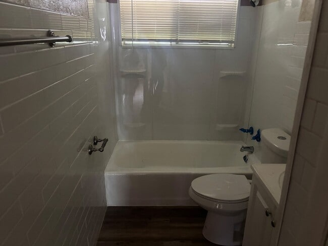 Photo - Spacious 3BD/1BA