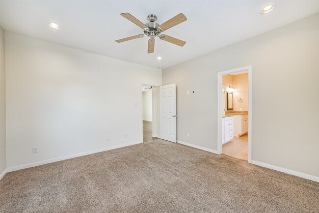 Photo - 5305 Avenue J