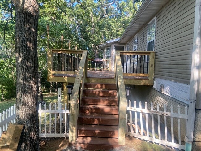 Photo - Furnished 4 Bedroom 3 Bath House in Kimber...