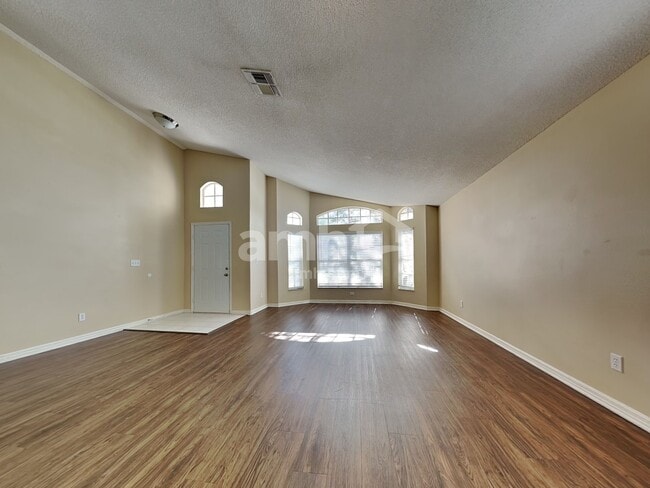 Photo - 1353 Crimson Clover Ln