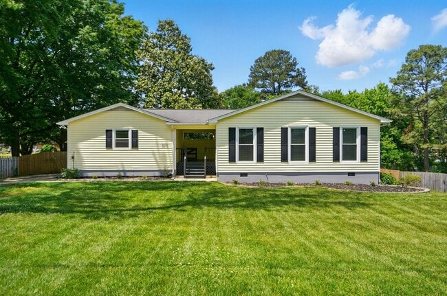 Renovated Gem in Gastonia with Walkout Bas... - Renovated Gem in Gastonia with Walkout Bas... Casa