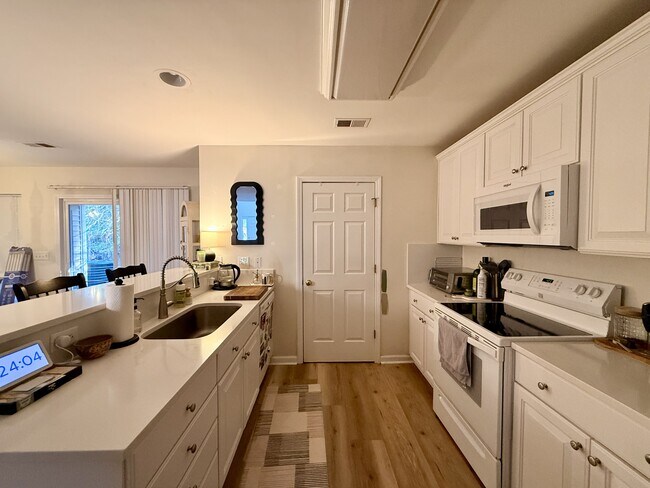 Photo - 1104 Harvester Cir