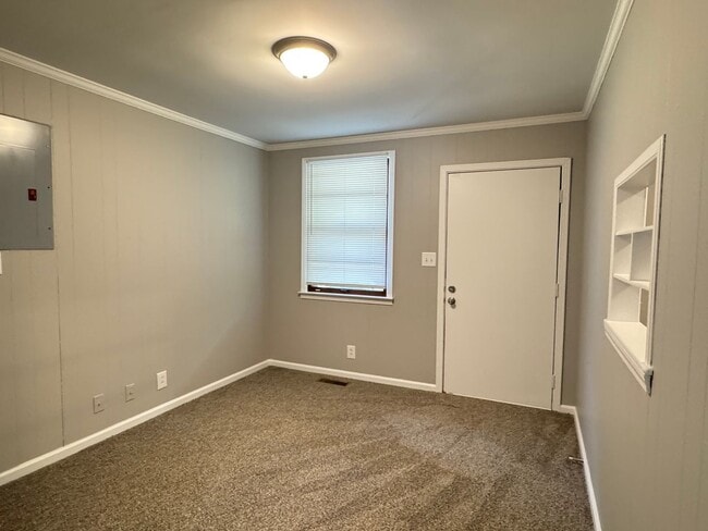 Photo - Excellent location! Just Remodeled 2 Bed/1...