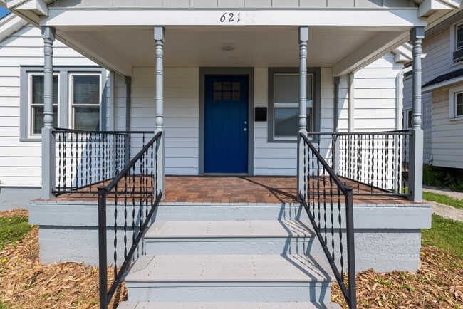 Photo - 621 State St