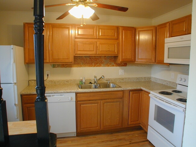 Photo - House For Lease