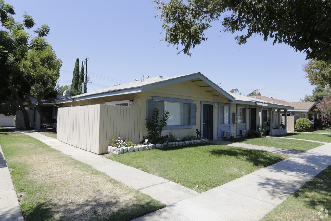 Photo - 425 N Kodiak St