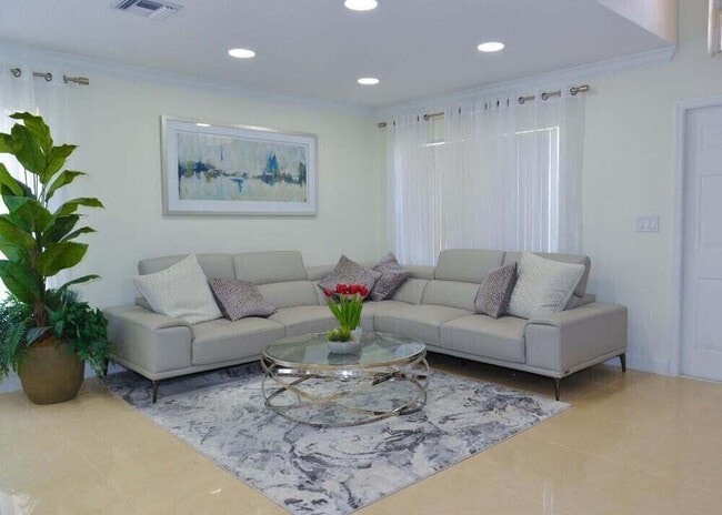 Photo - 6125 NW 40th St