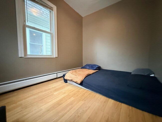 Photo - 741 Somerville Ave Unit 1