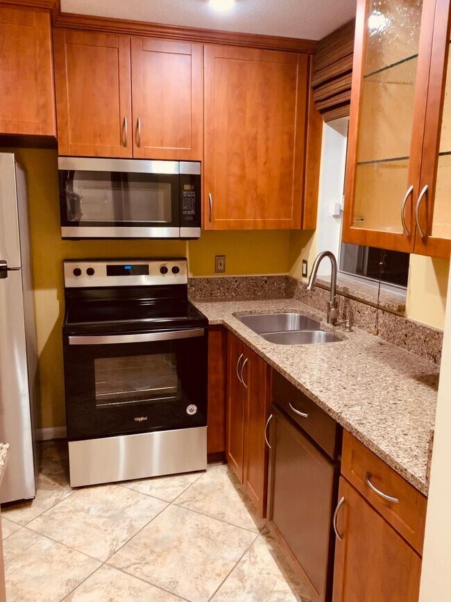 Photo - 1638 Embassy Dr Condo Unit 407