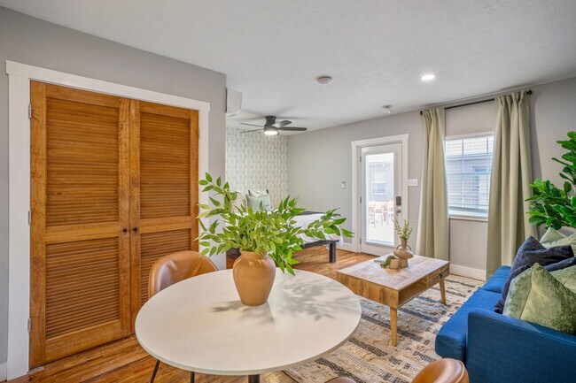 4952 Polk St Unit SI ID1531098P
