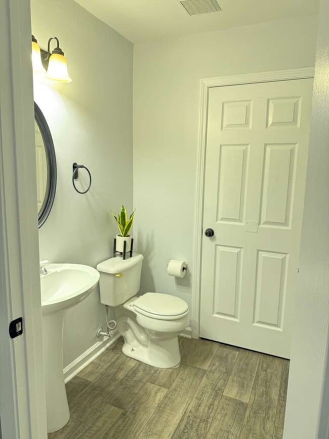 Photo - 6 Princeton Pl Dr