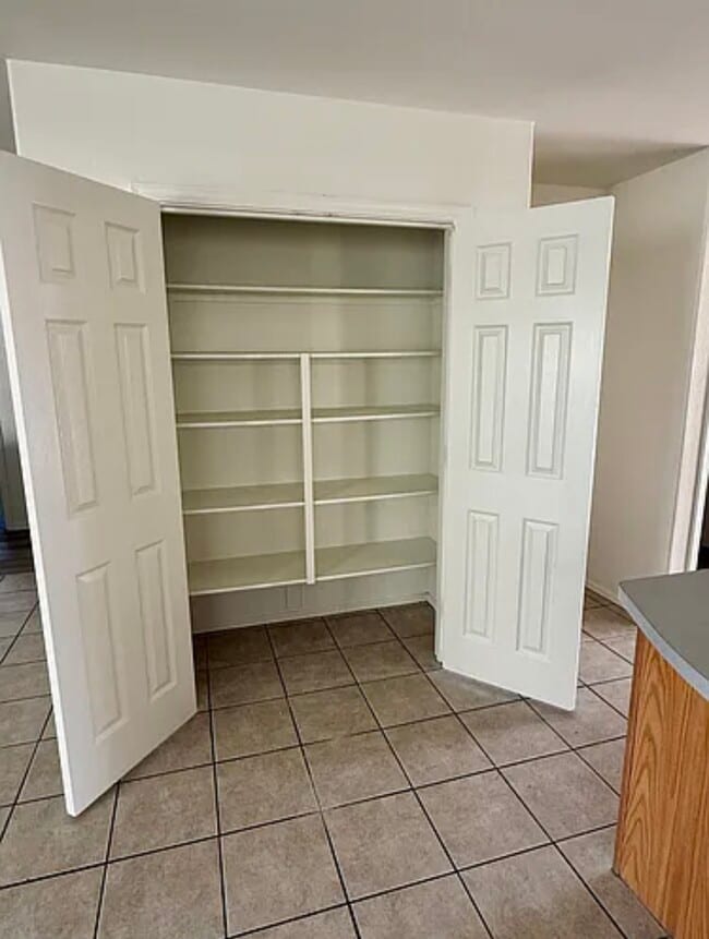 Photo - 10810 W Edgemont Ave