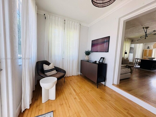 Photo - 11 Veragua Ave