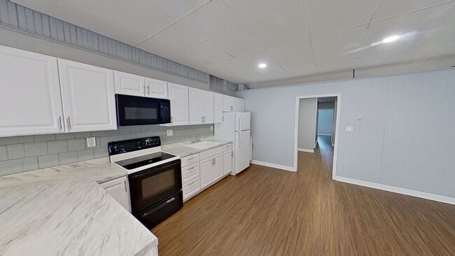 Photo - First Floor 2 Bedroom Apartment