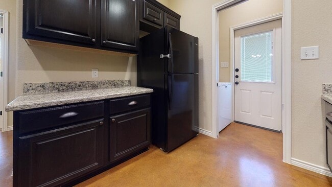 Photo - 3208 Travis Cole Ave