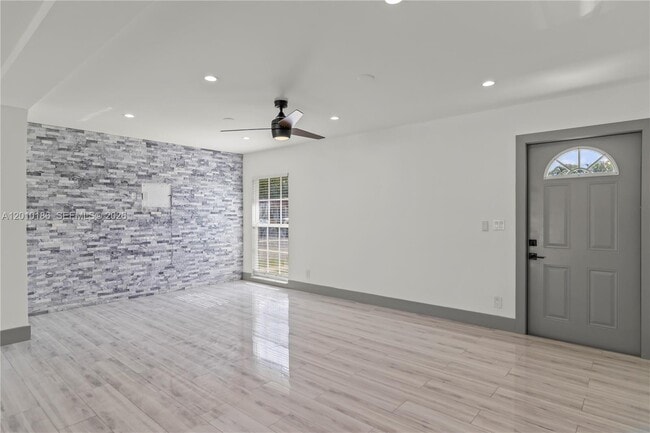 Photo - 7913 NW 72nd Ave