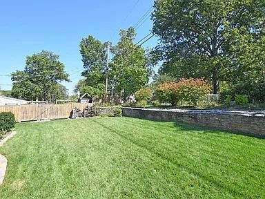 Photo - 939 Springbrook Dr