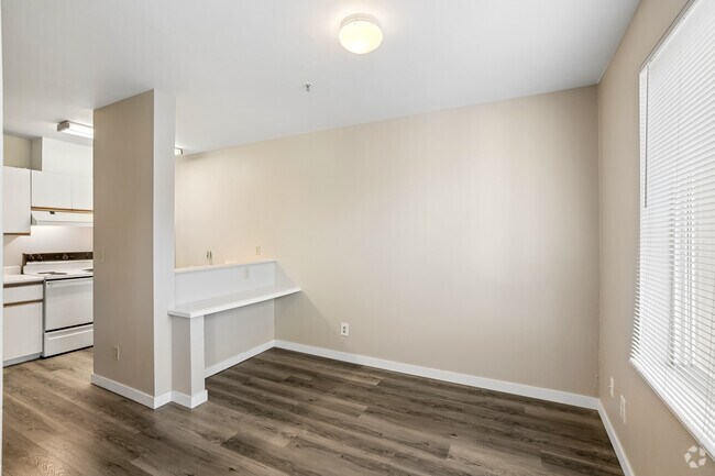 Studio - 462SF