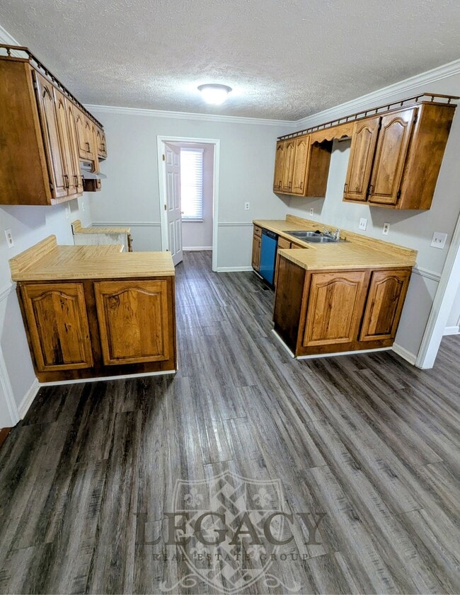 Photo - 502 Irongate Blvd