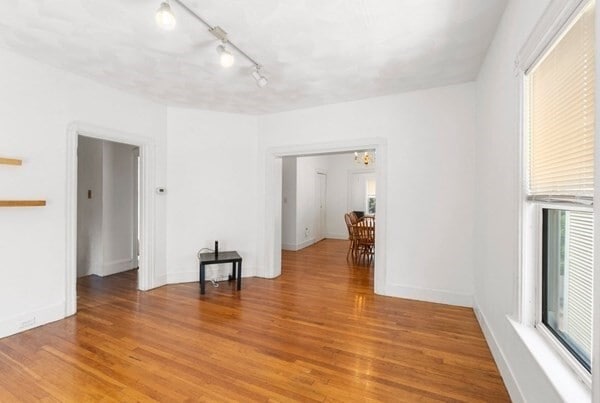 Photo - 21 Conwell St Unit 2