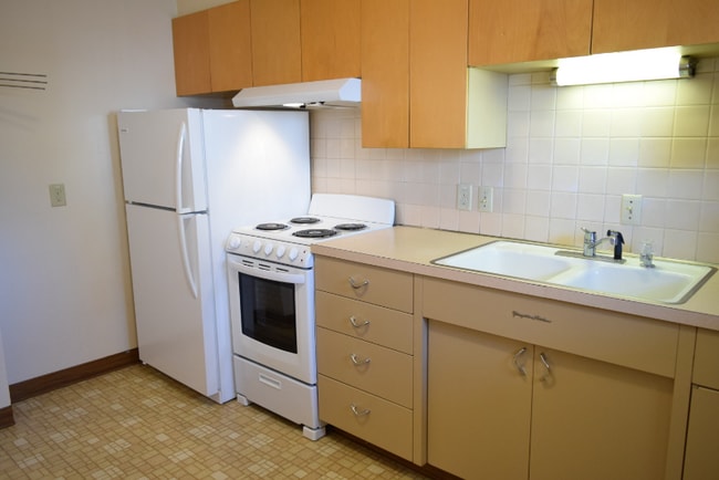 Building Photo - 500 1st Ave NW Rental