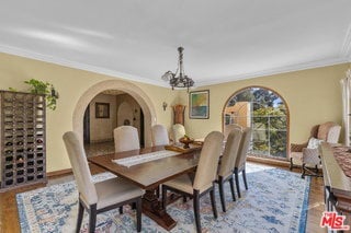 Photo - 2856 Glendower Ave